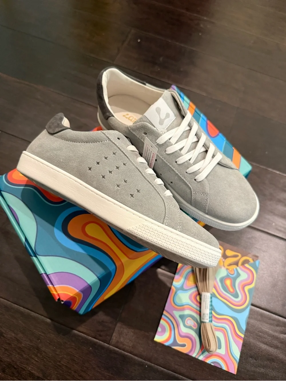 Women's Gray Suede Low-Top Sneakers with Mint Artistic Sole